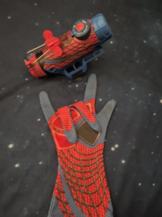 Guantes de Spiderman con lanzador