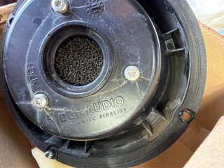 Altavoz Dynaudio Negro