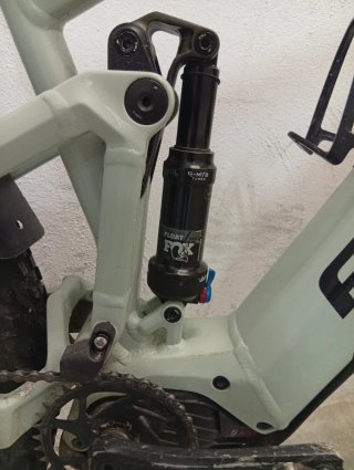 Bicicleta eléctrica Focus Jam2 6.9