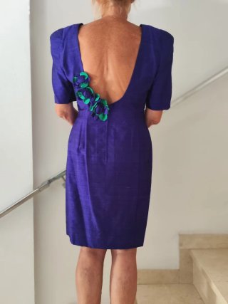 Vestido seda salvaje lila oscuro hecho a mano.
