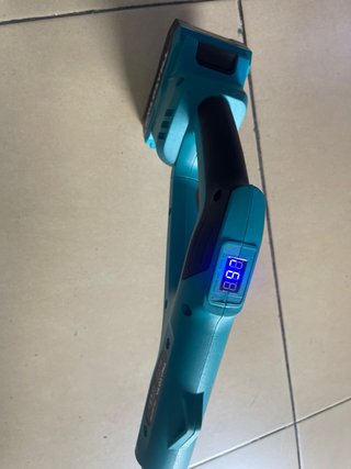 Decespugliatore  con ruote e asta telescopic