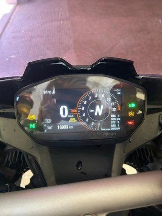 Ducati Panigale V2