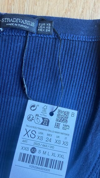 Top Stradivarius azul marino sin mangas Talla XS