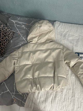 Chaqueta efecto piel beige