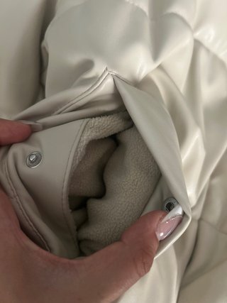 Chaqueta efecto piel beige