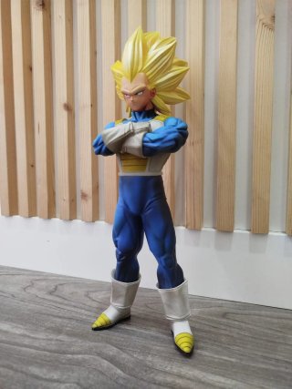 Figura Vegeta SSJ3