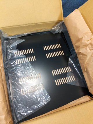 Bandeja Rack 19" StarTech 2U CABSHF2POSTV