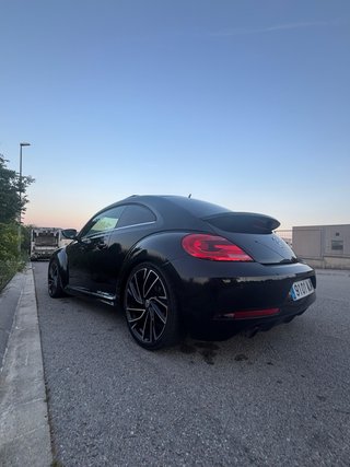Volkswagen Beetle 2.0 TSI DSG