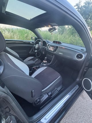 Volkswagen Beetle 2.0 TSI DSG