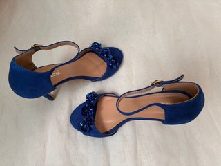 Zapatos CH.CREATION tacón abierto azul