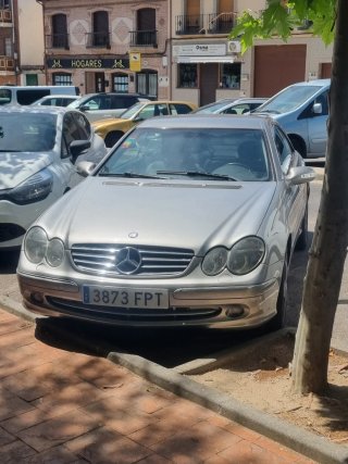 Mercedes-Benz  CLK 2005