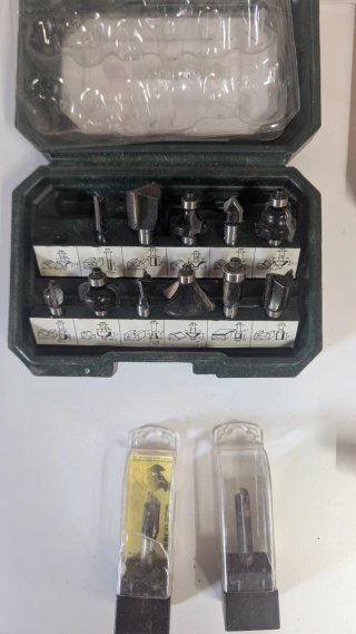 Fresadora Hitachi M12SE 12mm 1/2 con accesoria