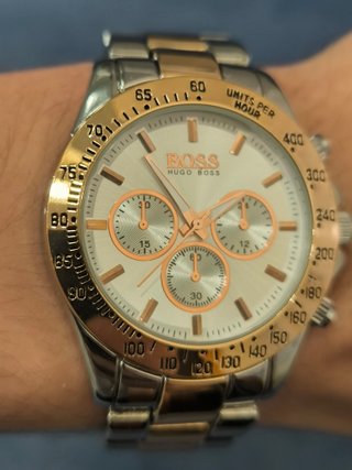 Reloj Hugo Boss bicolor dorado y plateado