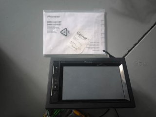Pioneer DMH-A240BT radio 2 din.