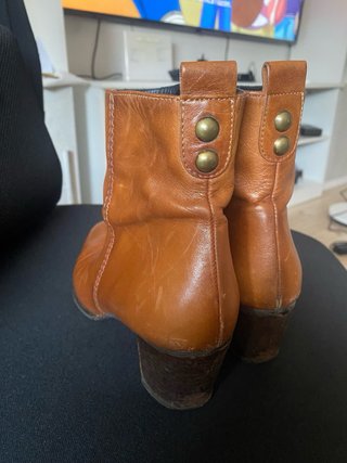 Botas de cuero marrones