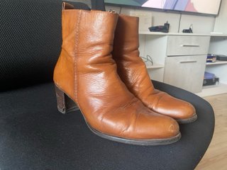 Botas de cuero marrones