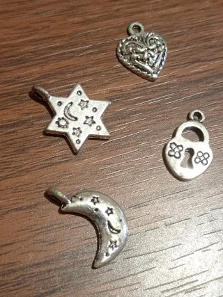 4 ciondoli argento per collane