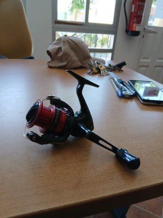 Carretes de pesca Shimano y Abu Garcia 2500,  3000