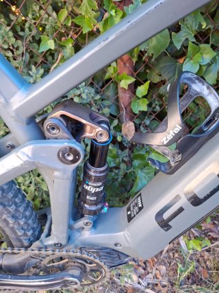 Bicicleta Eléctrica Focus Thron