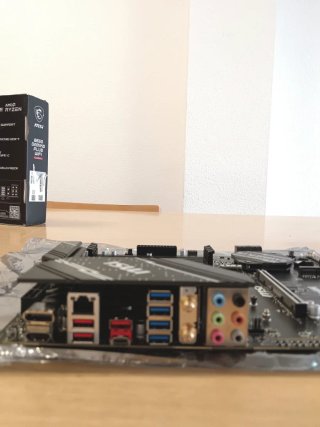 MSI B650 Gaming Plus WiFi Placa Base