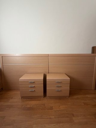 Cabecero y 2 mesitas de noche madera