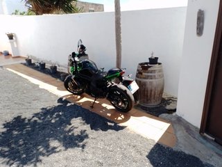 Kawasaki ER-6n Negra y Verde