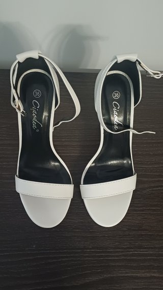 Sandalias Ciapodea Tacón Alto Blancas Talla 36