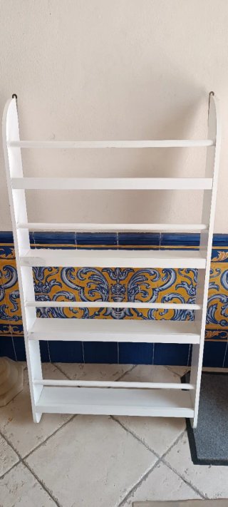 Estantería Montessori Blanca
