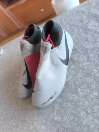 Botas de fútbol Nike Phantom SN