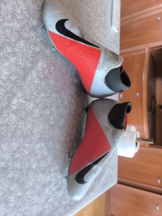 Botas de fútbol Nike Phantom SN