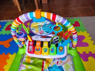 Gimnasio-Piano Fisher-Price Pataditas GXC37