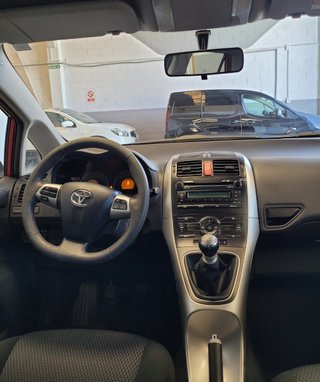 Toyota Auris 2011