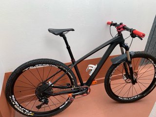 Bicicleta de carbono Sillin: Soecialaeb Tija : pij