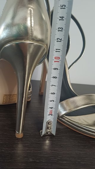 Sandalias de tacón Tulipano doradas talla 36