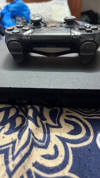 PS4 (PlayStation 4) Negra