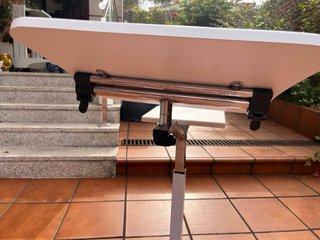 Mesa auxiliar profesional con ruedas y altura ajus