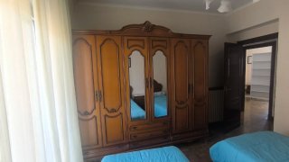 Armario de madera para renovar