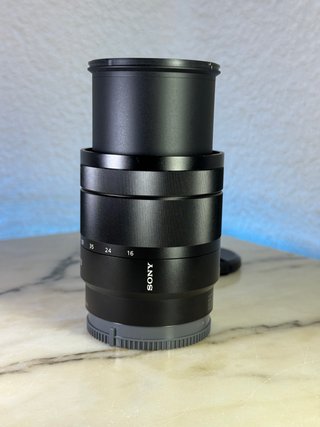 Objetivo Sony Zeiss 16-70mm F4 OSS