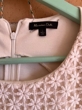 Vestido cóctel beige con encaje