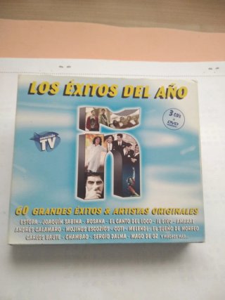 Los Éxitos del Año 3 CDs