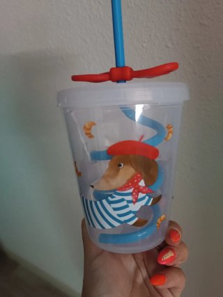 Vaso con pajita y diseño de perro