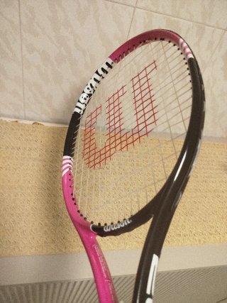 Raqueta de tenis Wilson 26"