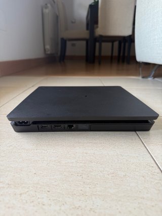 Consola PS4 Slim Negra