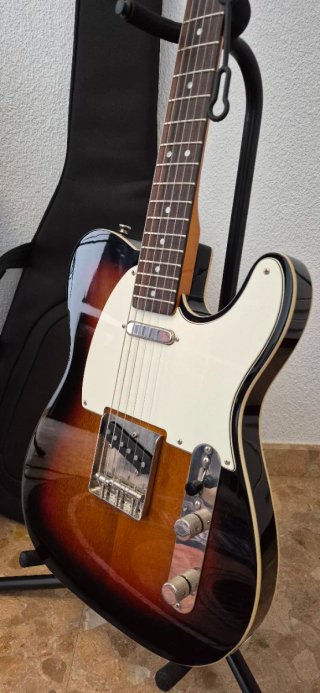 Guitarra Eléctrica Squier CV60 Telecaster Custom