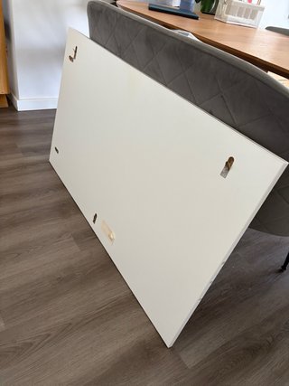 Espejo Montessori con soporte de madera
