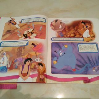 Lote de 2 Fascículos de princesas Disney.