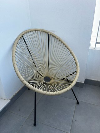 Silla Acapulco Beige y Negra Exterior