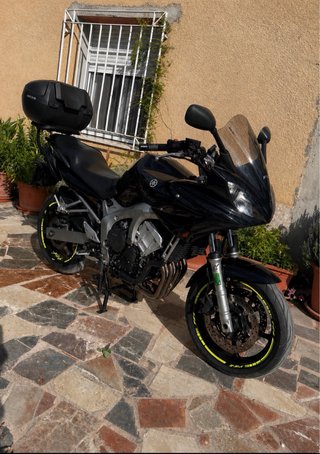 Yamaha FZ6 Fazer 600 S Negra