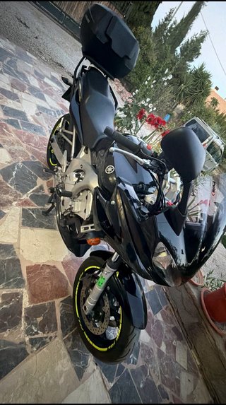 Yamaha FZ6 Fazer 600 S Negra
