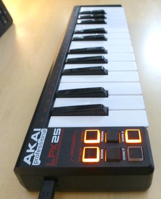 Teclado AKAI LPK25 Mini USB/MIDI PC/MAC
